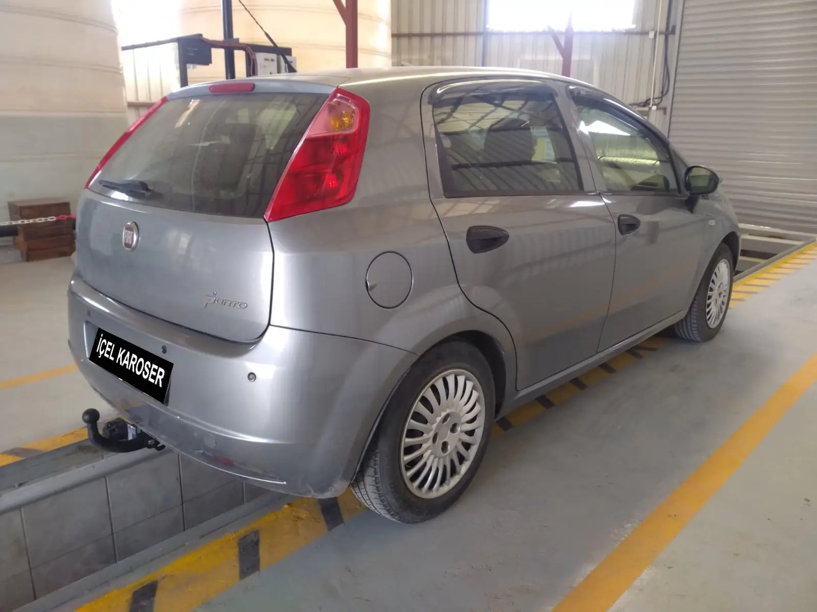 2009 Model Fiat Punto Çeki Demiri - Aksom