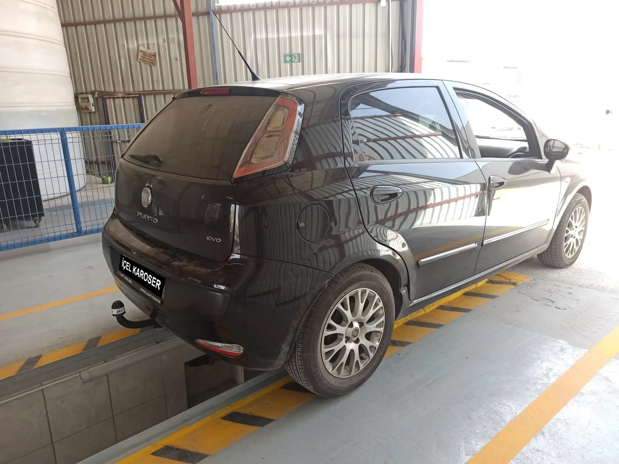 2011 Model Fiat Punto Çeki Demiri - GDW