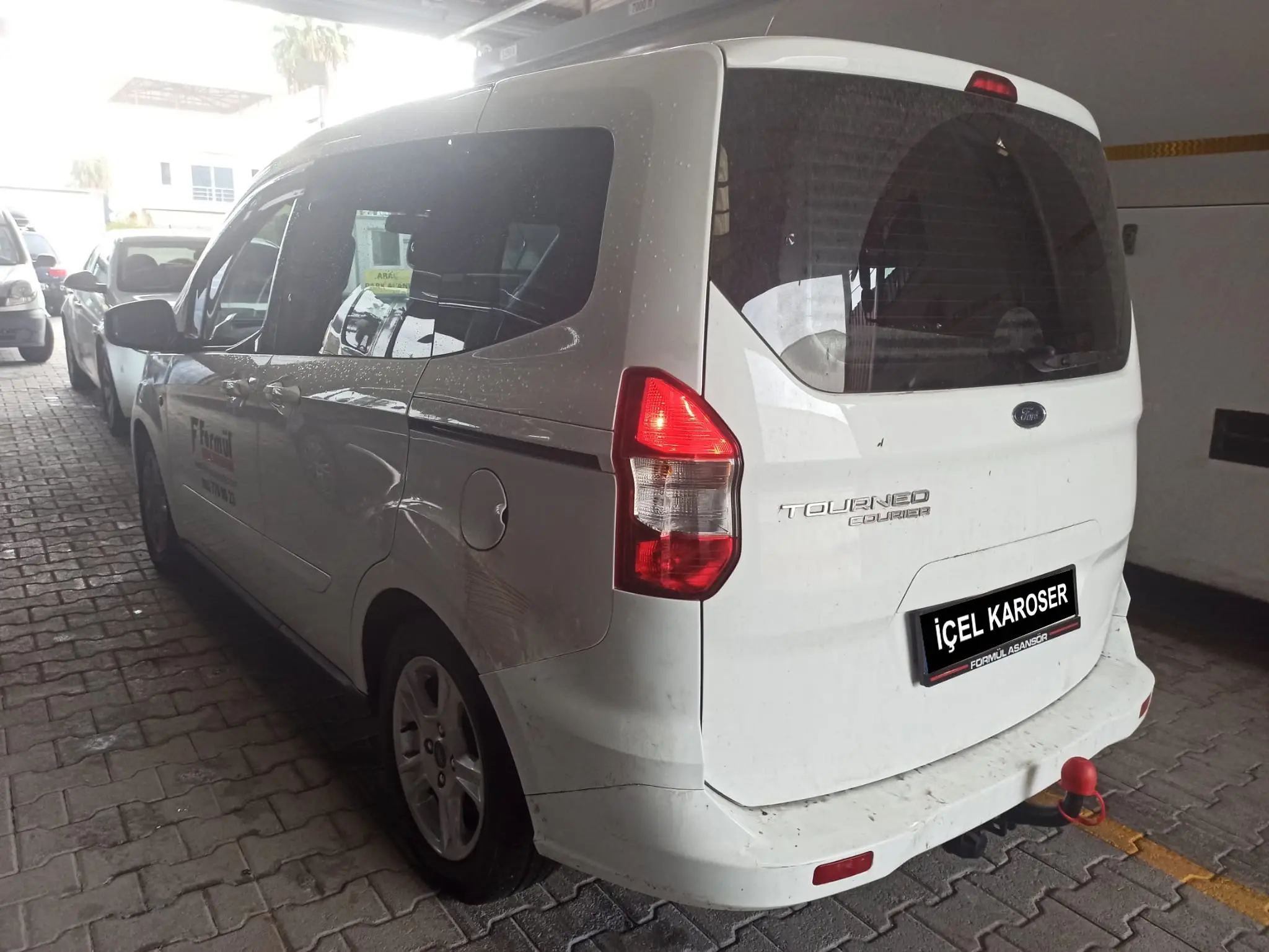 2020 Model Ford Tourneo Courier Çeki Demiri - Aksom